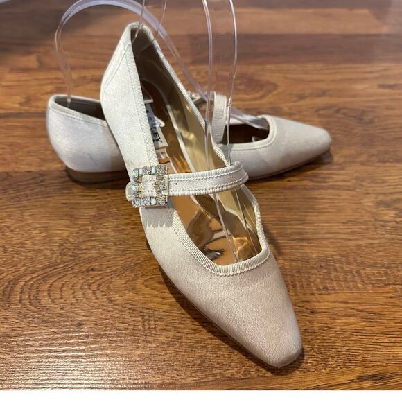Badgley Mischka Collection Women's Brystol Mary Jane Flat – Ivory Satin – Size 5 - Picture 1 of 10